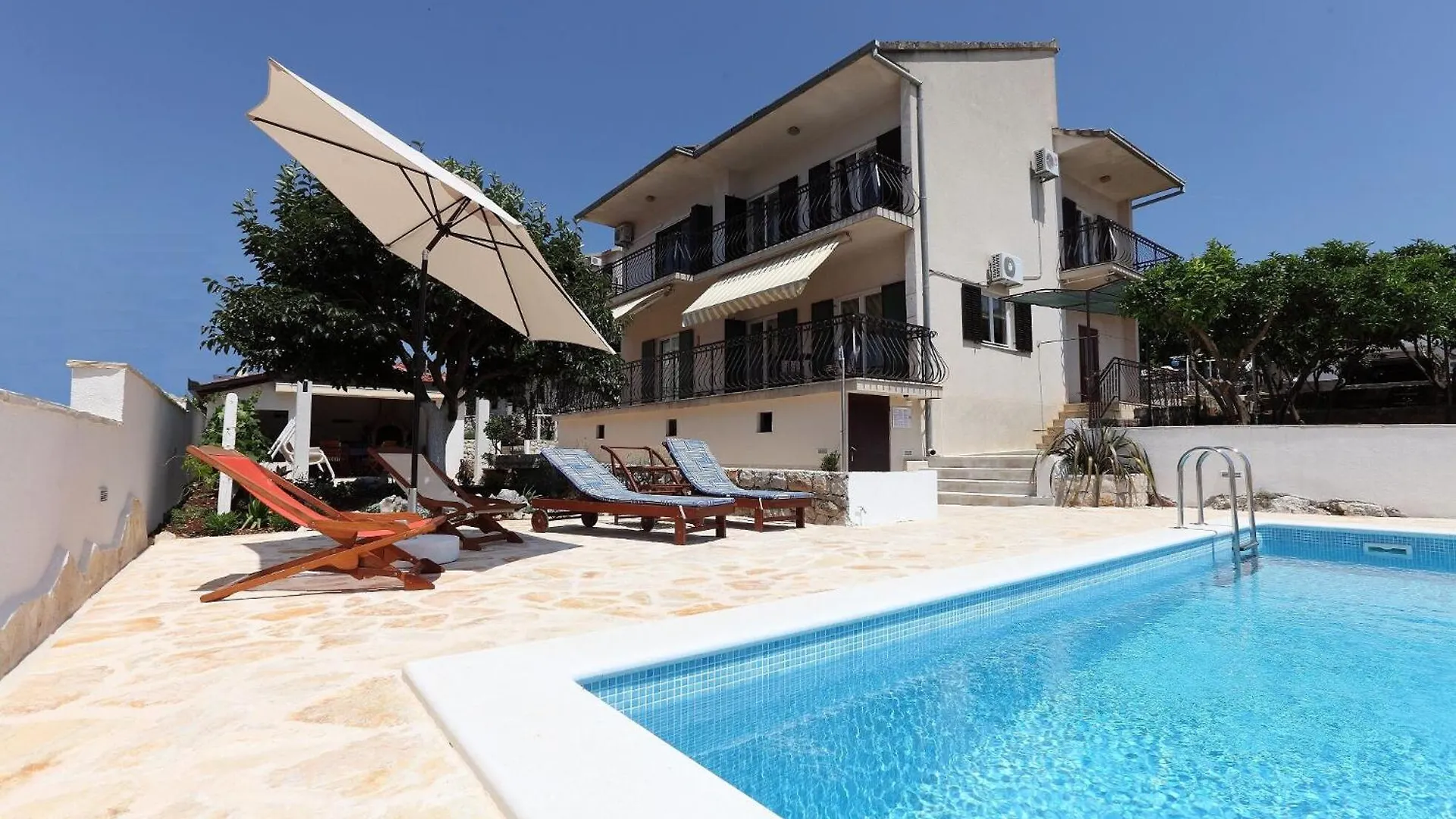 House Mrcela Trogir 0*,